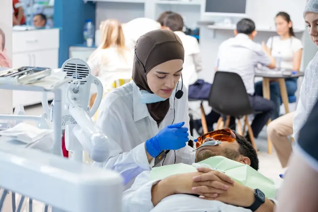 墨西哥口腔牙科展览会 Amic Dental